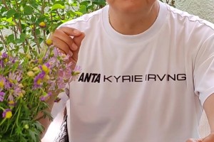 蘇群：詹眉現(xiàn)在只能打2到3節(jié)的好球，若無年輕的持球核心加入，湖人下賽季仍走不遠